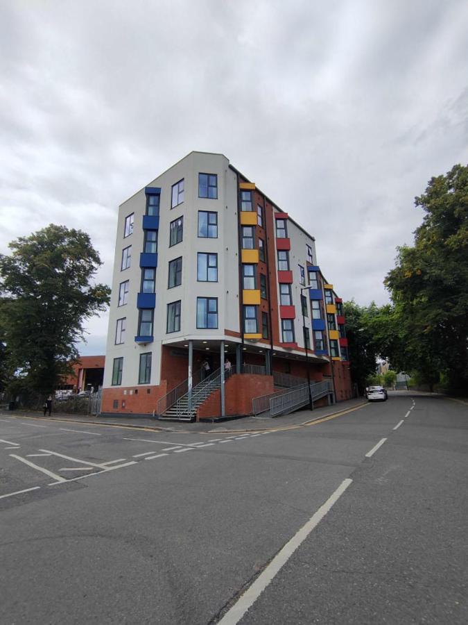 Apartment Theatre House 62