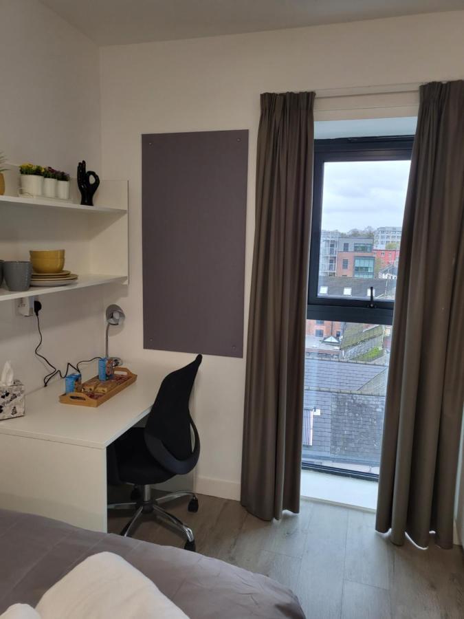 Apartment Theatre House 62